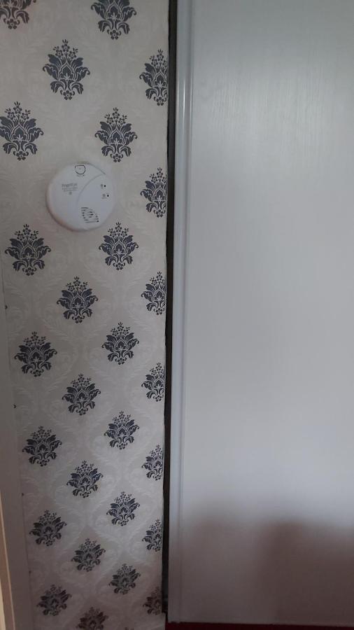 Ruim Familie Chalet Tot 4 Personen Op De Veluwe Bungalowpark De Kern Putten Εξωτερικό φωτογραφία