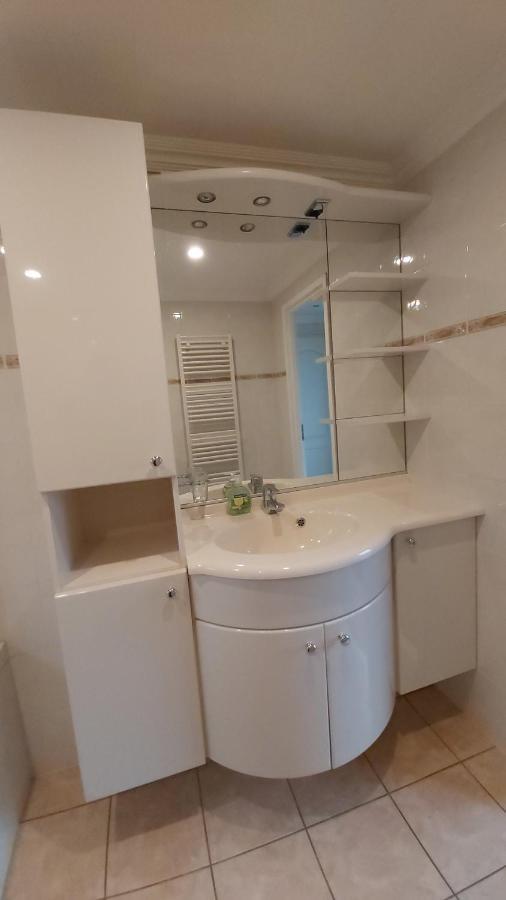 Ruim Familie Chalet Tot 4 Personen Op De Veluwe Bungalowpark De Kern Putten Εξωτερικό φωτογραφία