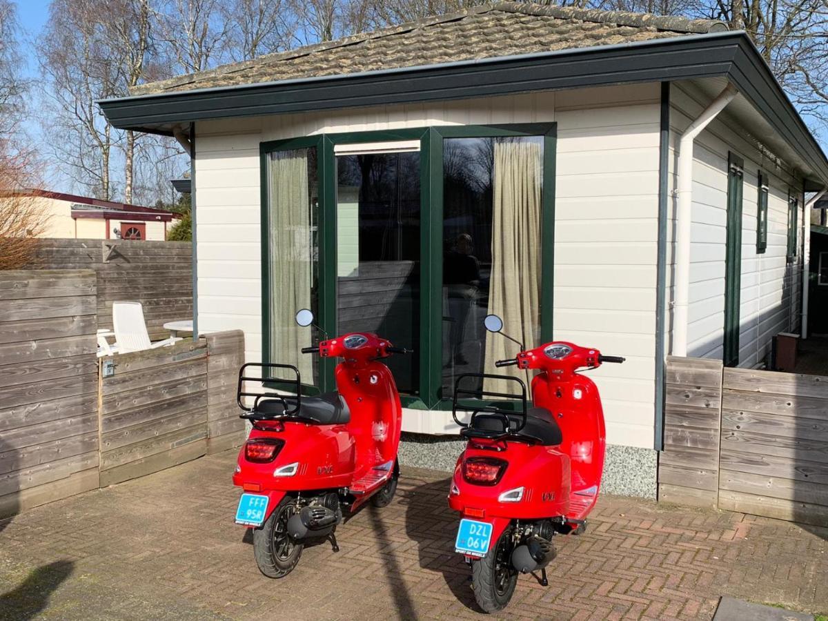Ruim Familie Chalet Tot 4 Personen Op De Veluwe Bungalowpark De Kern Putten Εξωτερικό φωτογραφία