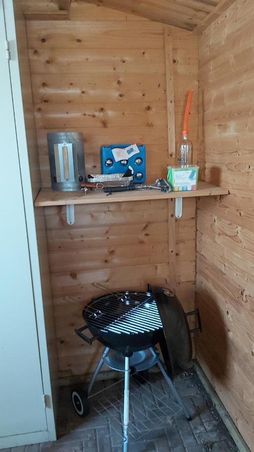 Ruim Familie Chalet Tot 4 Personen Op De Veluwe Bungalowpark De Kern Putten Εξωτερικό φωτογραφία